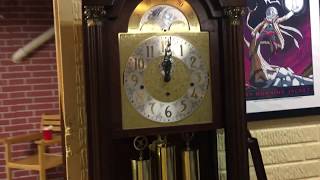 Colonial style triple chime grandfather clock READ DESCRIPTION [upl. by Razid299]